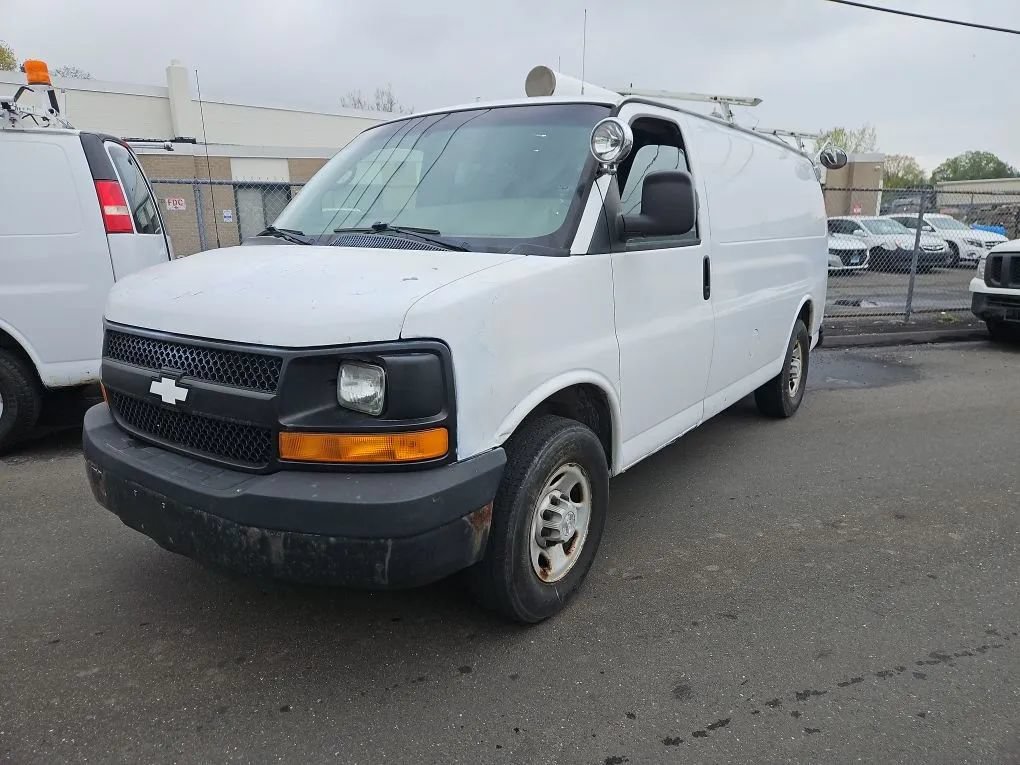 Used 2008 Chevrolet Express 2500 RWD image 1
