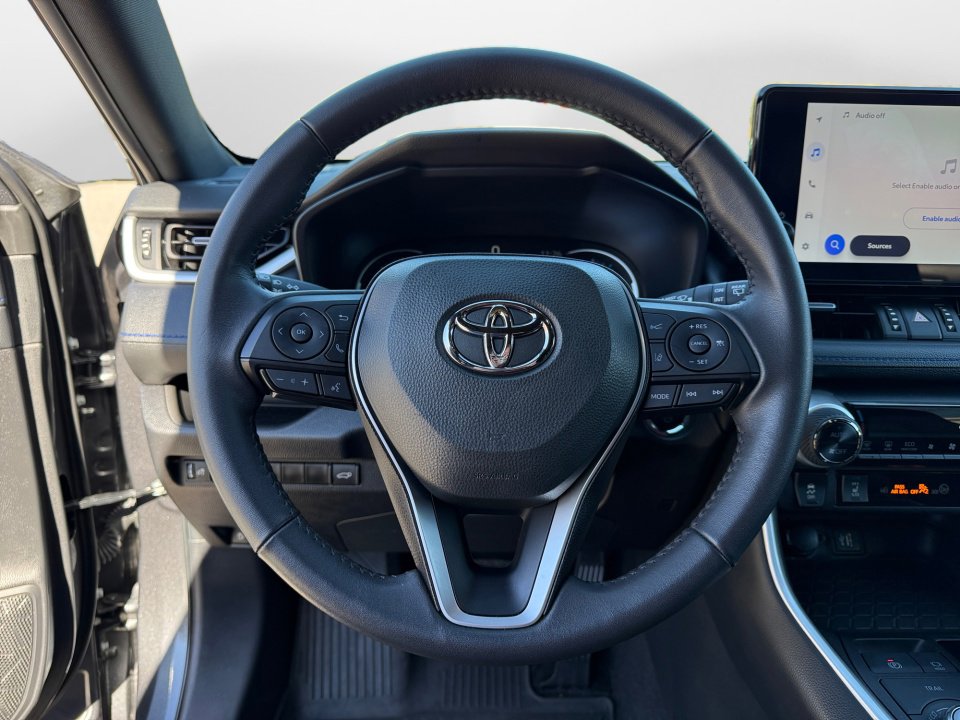 Used 2023 Toyota RAV4 XSE image 12