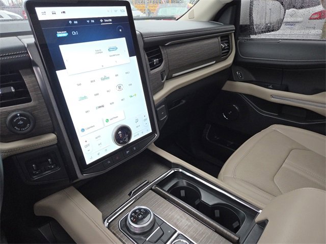 Used 2023 Ford Expedition Limited image 38