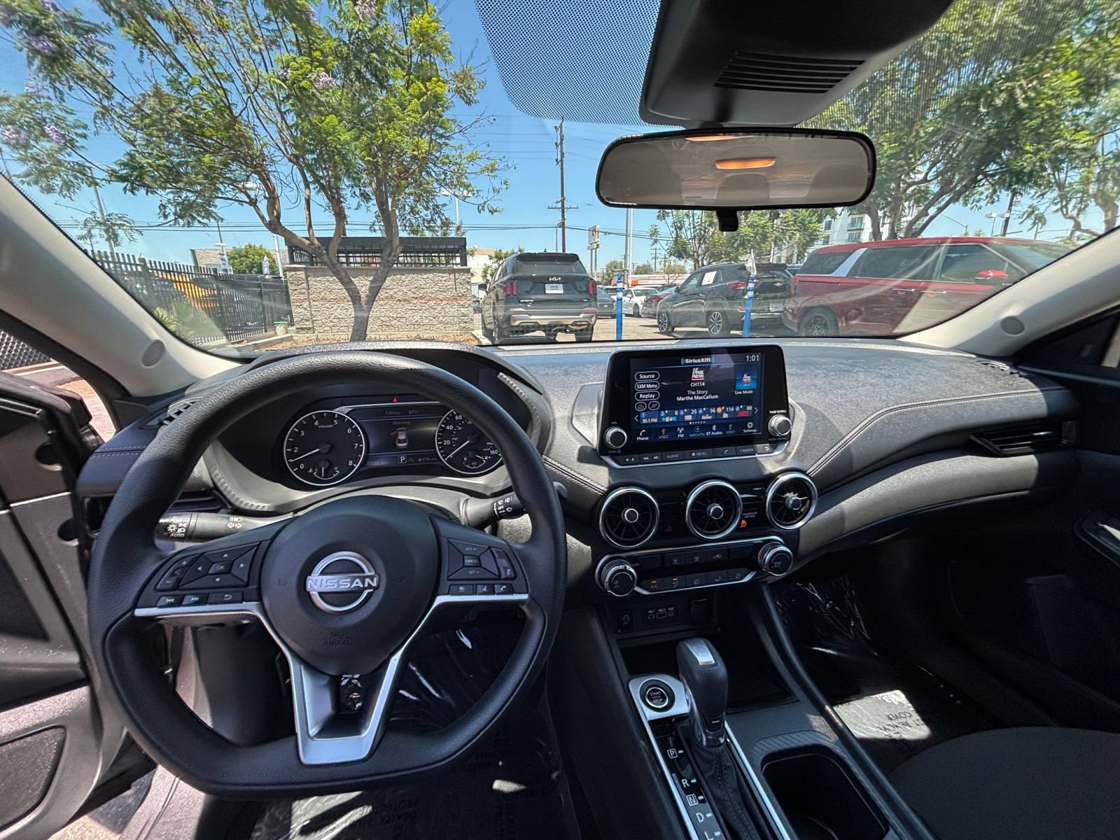 Used 2025 Nissan Sentra SV FWD image 33