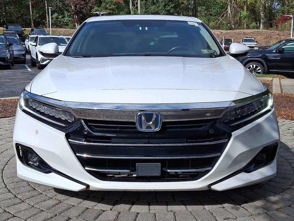 Used 2022 Honda Accord Touring image 2