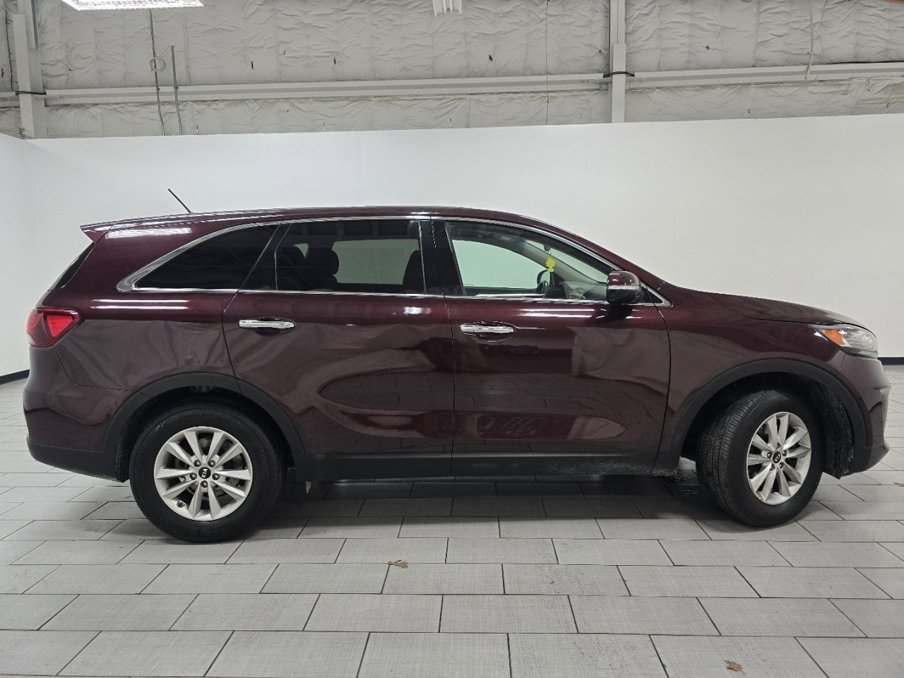 Used 2019 Kia Sorento LX image 16