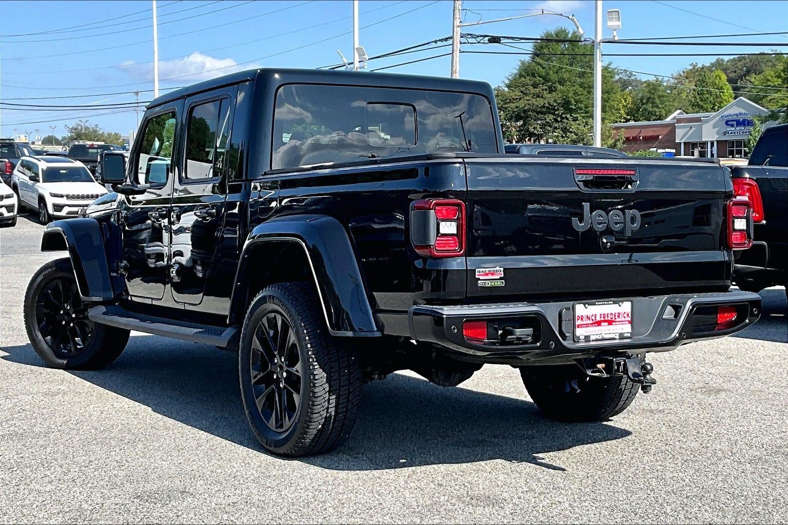 Used 2022 Jeep Gladiator Overland AWD/4WD image 9