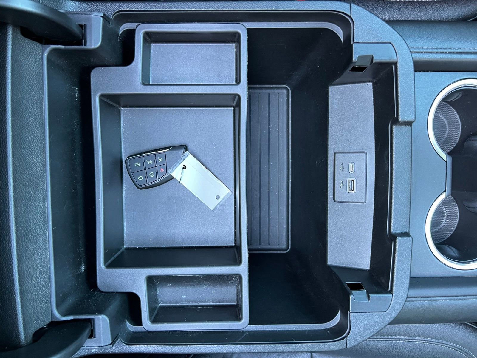 Used 2022 Chevrolet Tahoe Z71 w/ Luxury Package image 54