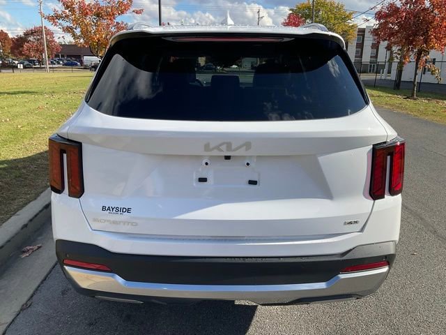 New 2026 Kia Sorento S w/ S Panoramic Sunroof Package image 16
