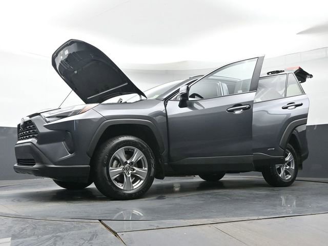 Certified 2025 Toyota RAV4 LE AWD/4WD image 41