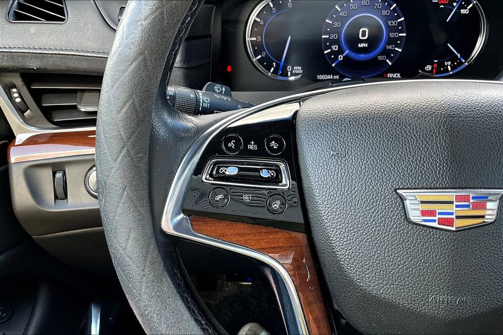 Used 2019 Cadillac Escalade ESV Luxury image 18