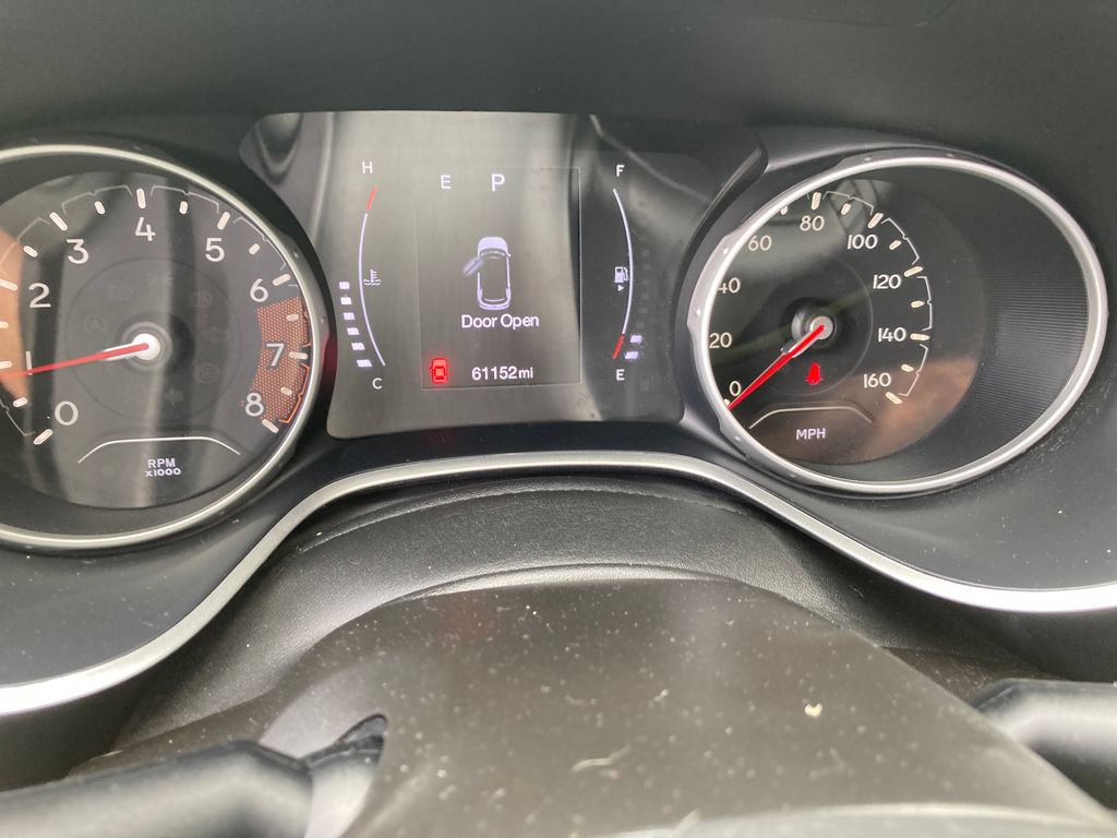 Used 2018 Jeep Compass Latitude AWD/4WD image 19