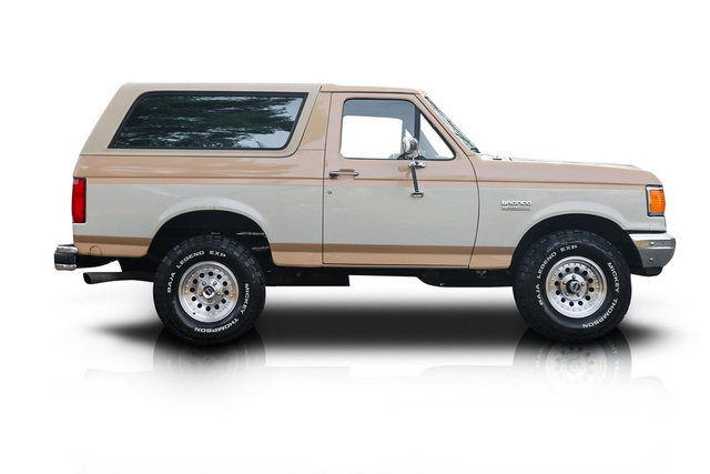 Used 1990 Ford Bronco Custom image 2