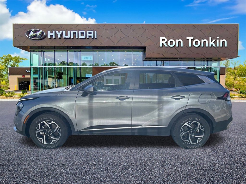 Used 2023 Kia Sportage LX image 6