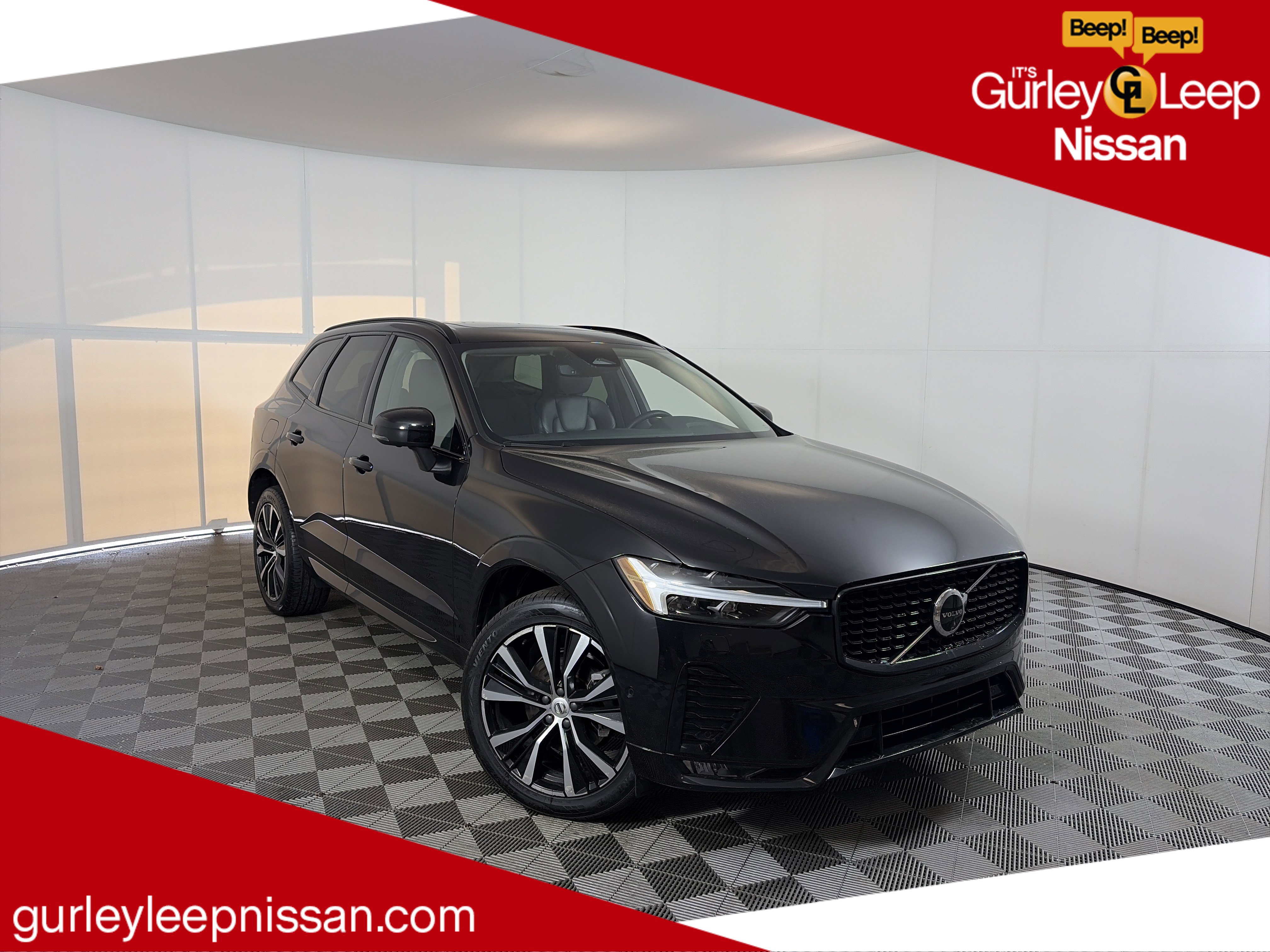 Used 2024 Volvo XC60 B5 Plus AWD/4WD image 1