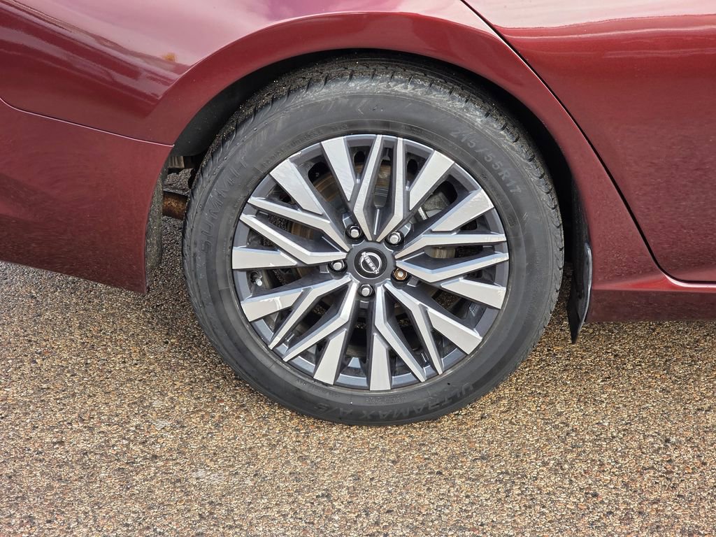 Used 2023 Nissan Altima 2.5 SV image 15