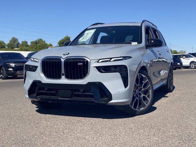 Used 2025 BMW X7 M60i image 2
