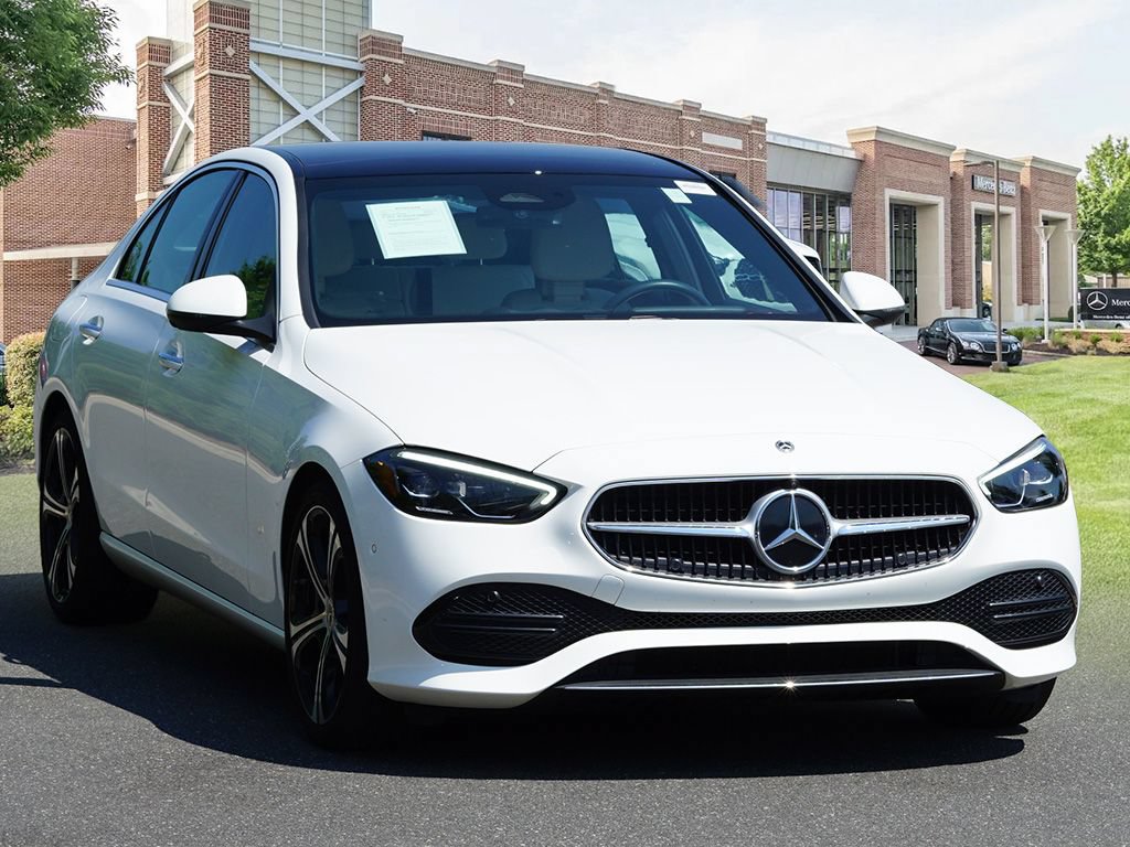 Used 2024 Mercedes-Benz C 300 Sedan image 3
