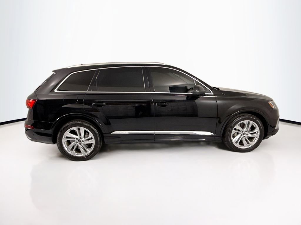 Used 2023 Audi Q7 3.0T Prestige AWD/4WD image 4