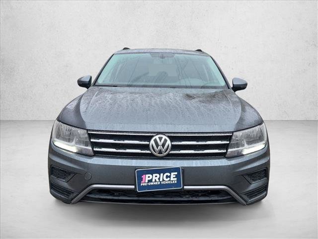 Used 2018 Volkswagen Tiguan SE AWD/4WD image 2