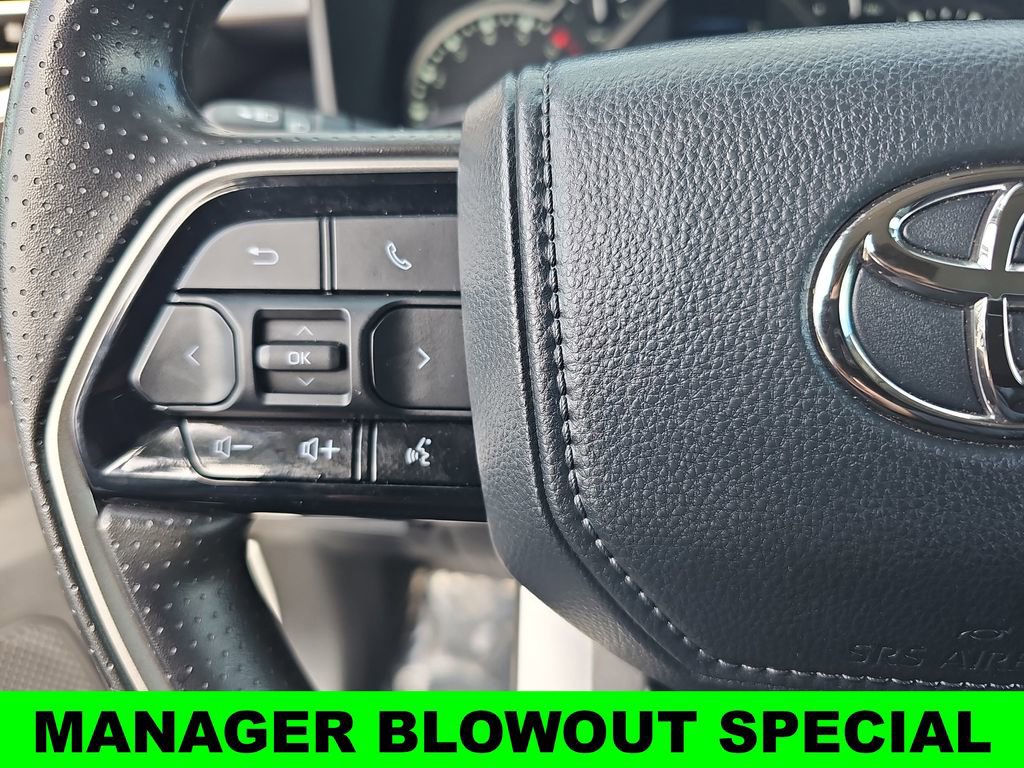 Used 2024 Toyota Tundra SR5 w/ SR5 Convenience Package AWD/4WD image 16