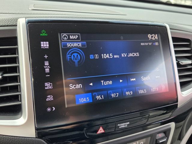 Used 2016 Honda Pilot Touring image 23