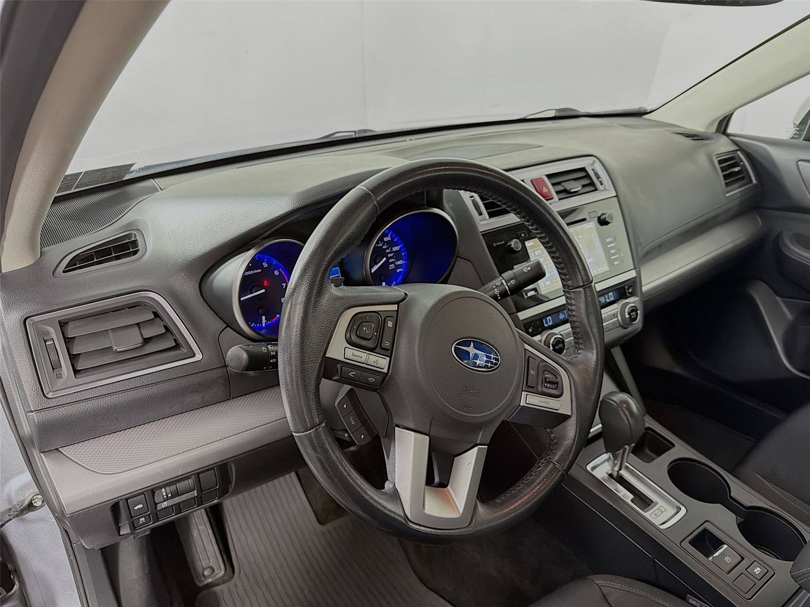Used 2015 Subaru Legacy 2.5i Premium AWD/4WD image 16