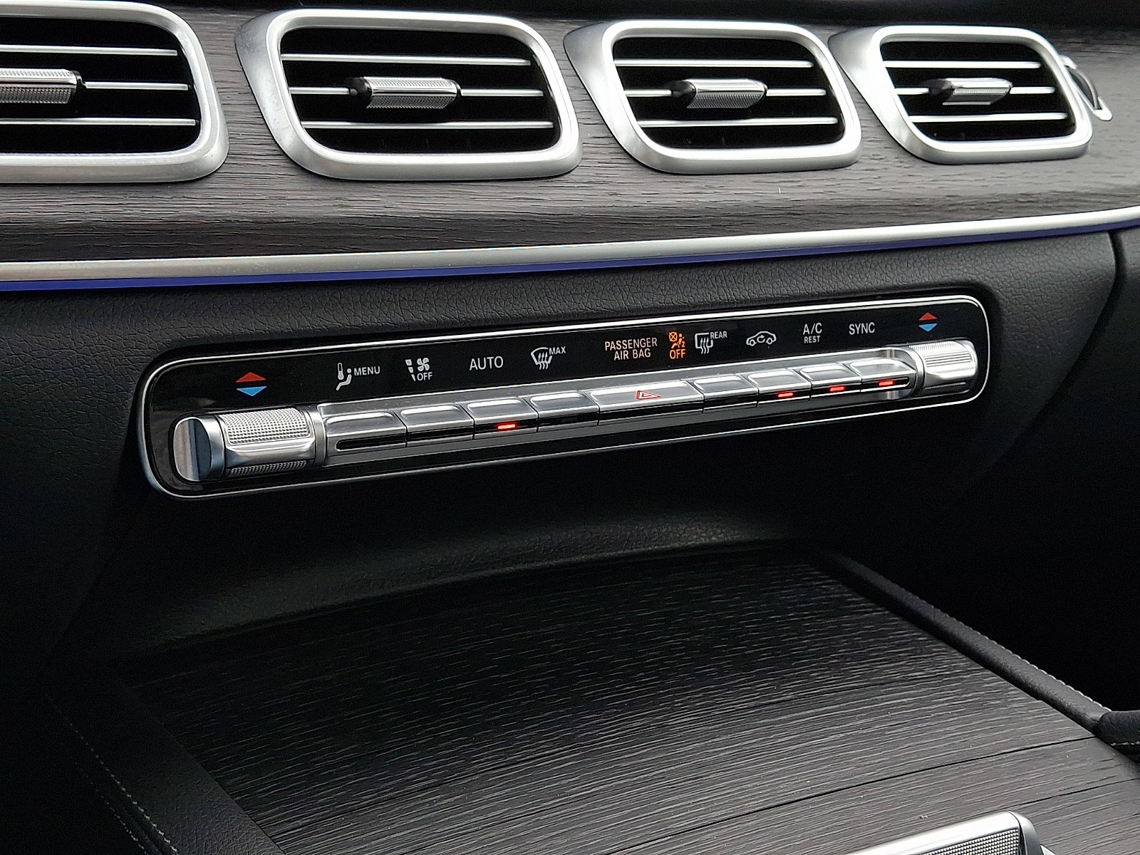 Certified 2026 Mercedes-Benz GLE 350 4MATIC image 17