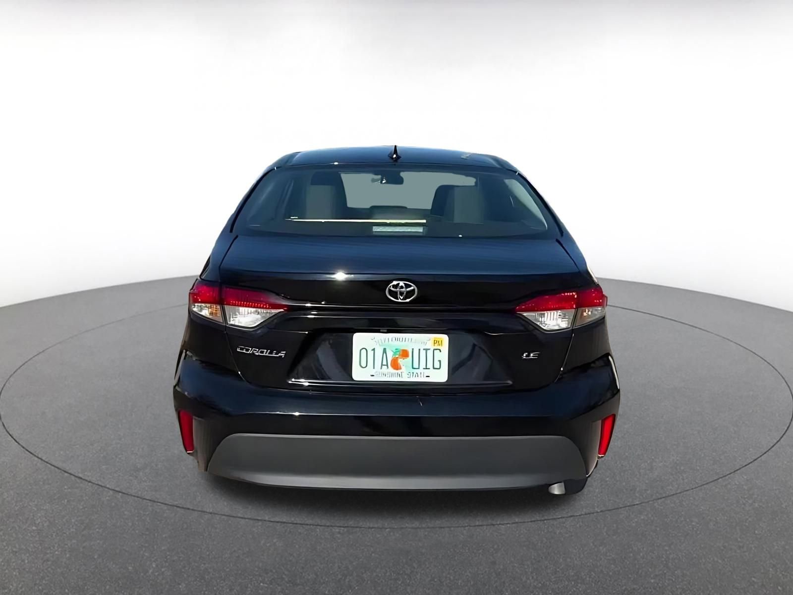 Used 2025 Toyota Corolla LE image 12