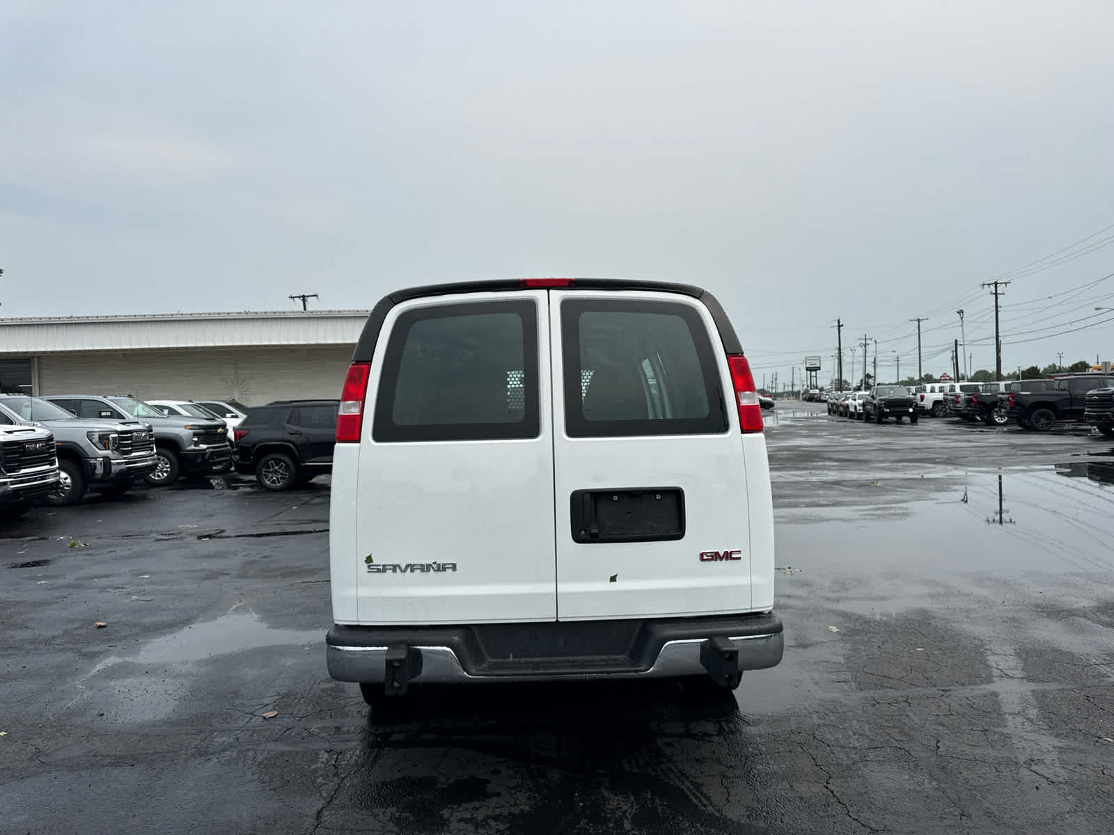 Certified 2025 GMC Savana 2500 w/ Driver Convenience Package RWD image 4