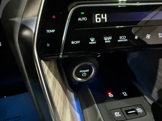 Used 2024 Toyota Venza Limited AWD/4WD image 20