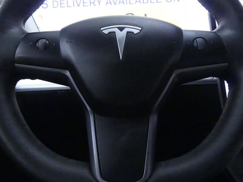 Used 2021 Tesla Model Y Long Range image 18