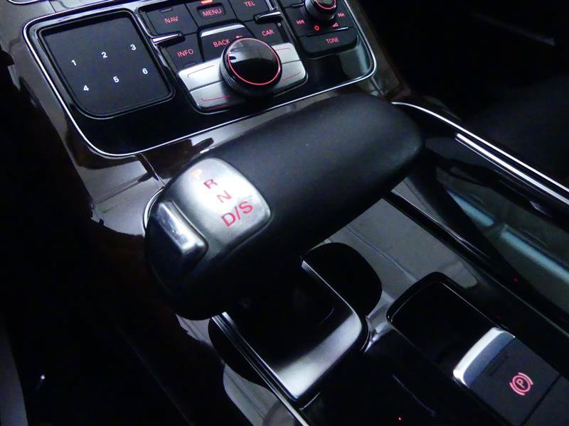 Used 2013 Audi A8 3.0T AWD/4WD image 13