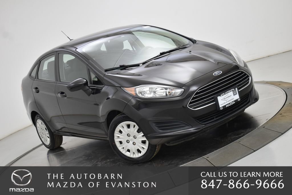 Used 2015 Ford Fiesta S image 2