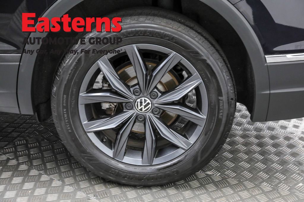 Used 2023 Volkswagen Tiguan SE image 31