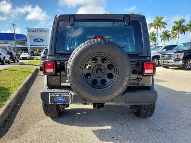Used 2018 Jeep Wrangler Unlimited Sport image 5