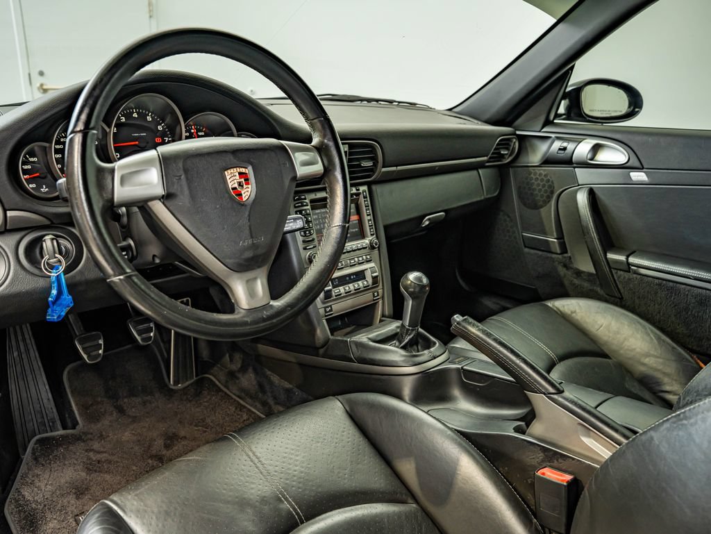 Used 2007 Porsche 911 Carrera RWD image 4