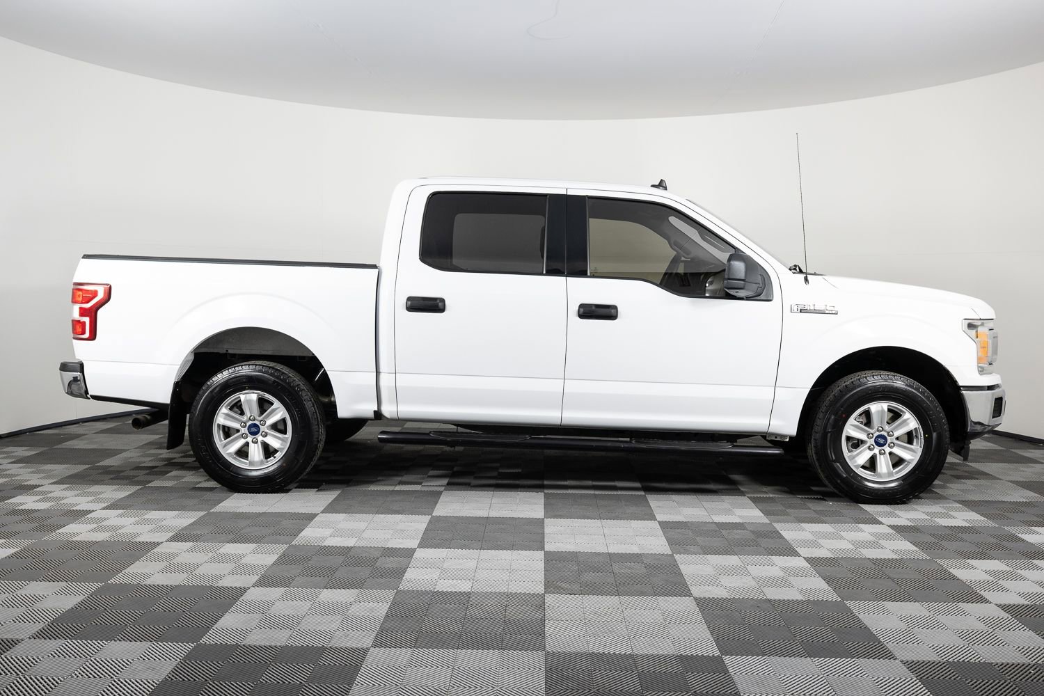 Used 2019 Ford F150 XLT AWD/4WD image 9