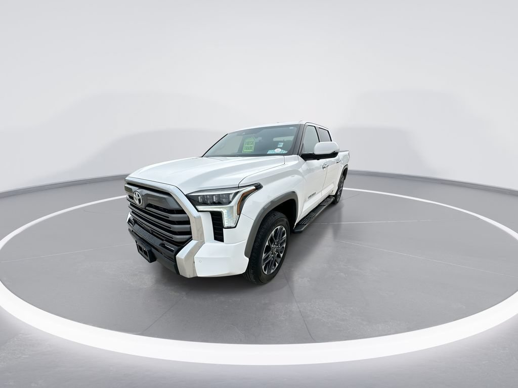 Used 2025 Toyota Tundra Limited AWD/4WD image 4