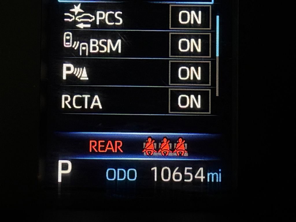 Used 2025 Toyota Tundra SR5 w/ SR5 Convenience Package AWD/4WD image 15