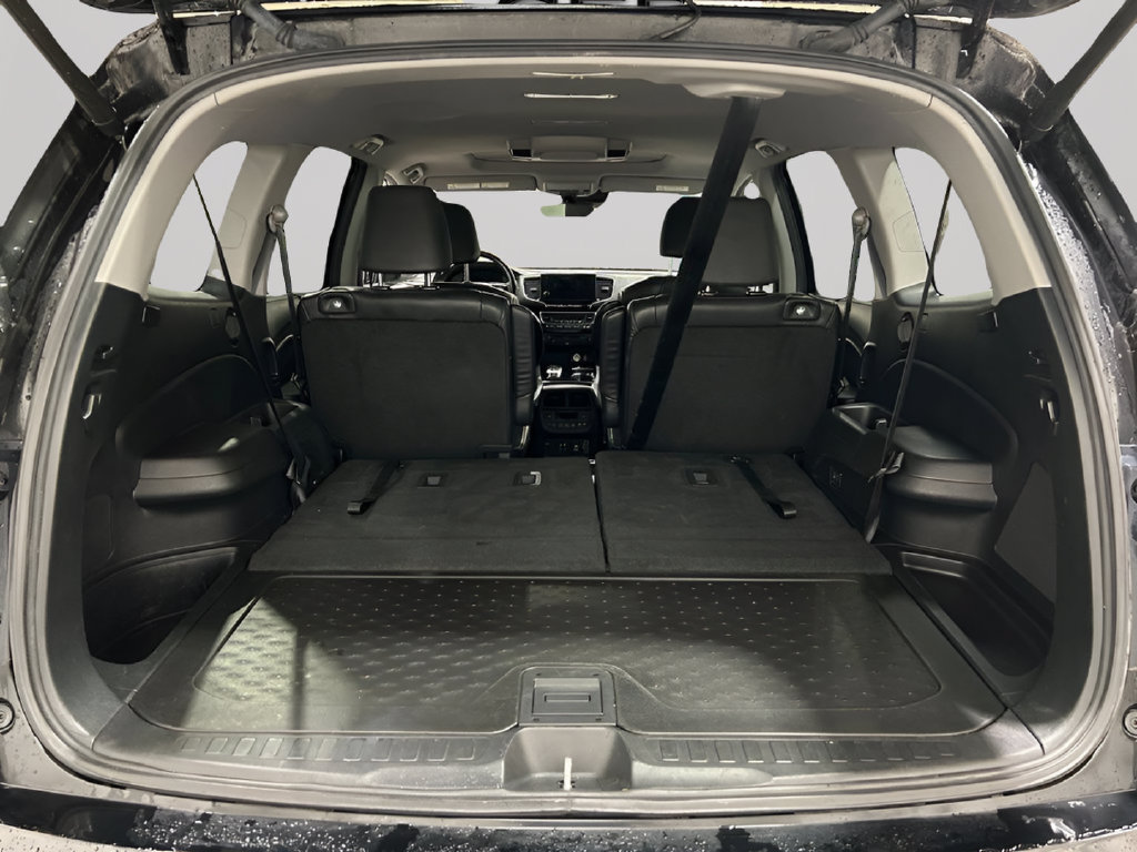 Certified 2022 Honda Pilot Touring image 26