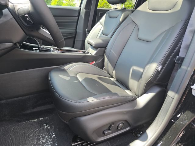 New 2026 Jeep Compass Limited w/ Sun, Sound & Navigation Group AWD/4WD image 5