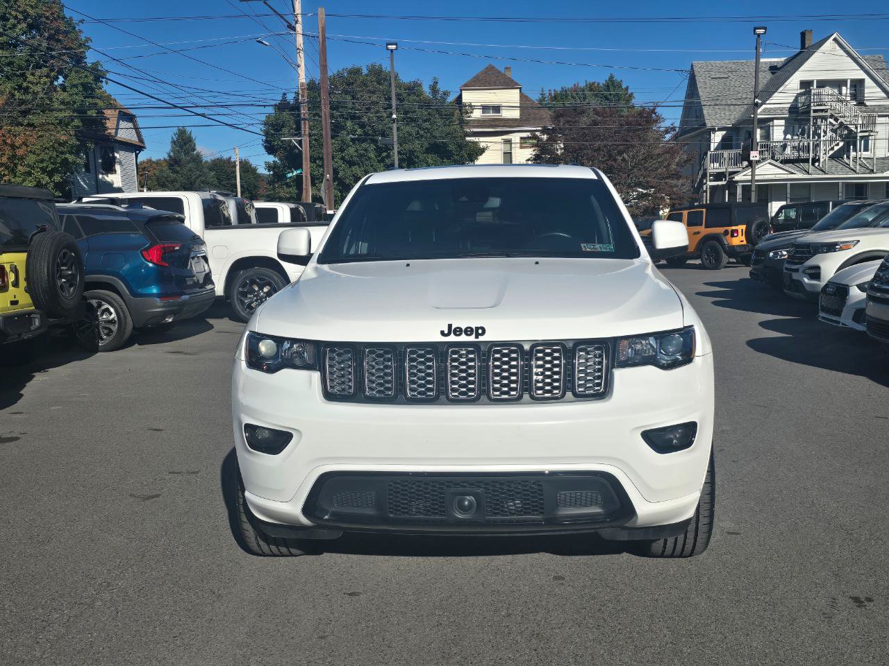 Used 2021 Jeep Grand Cherokee Laredo AWD/4WD image 21