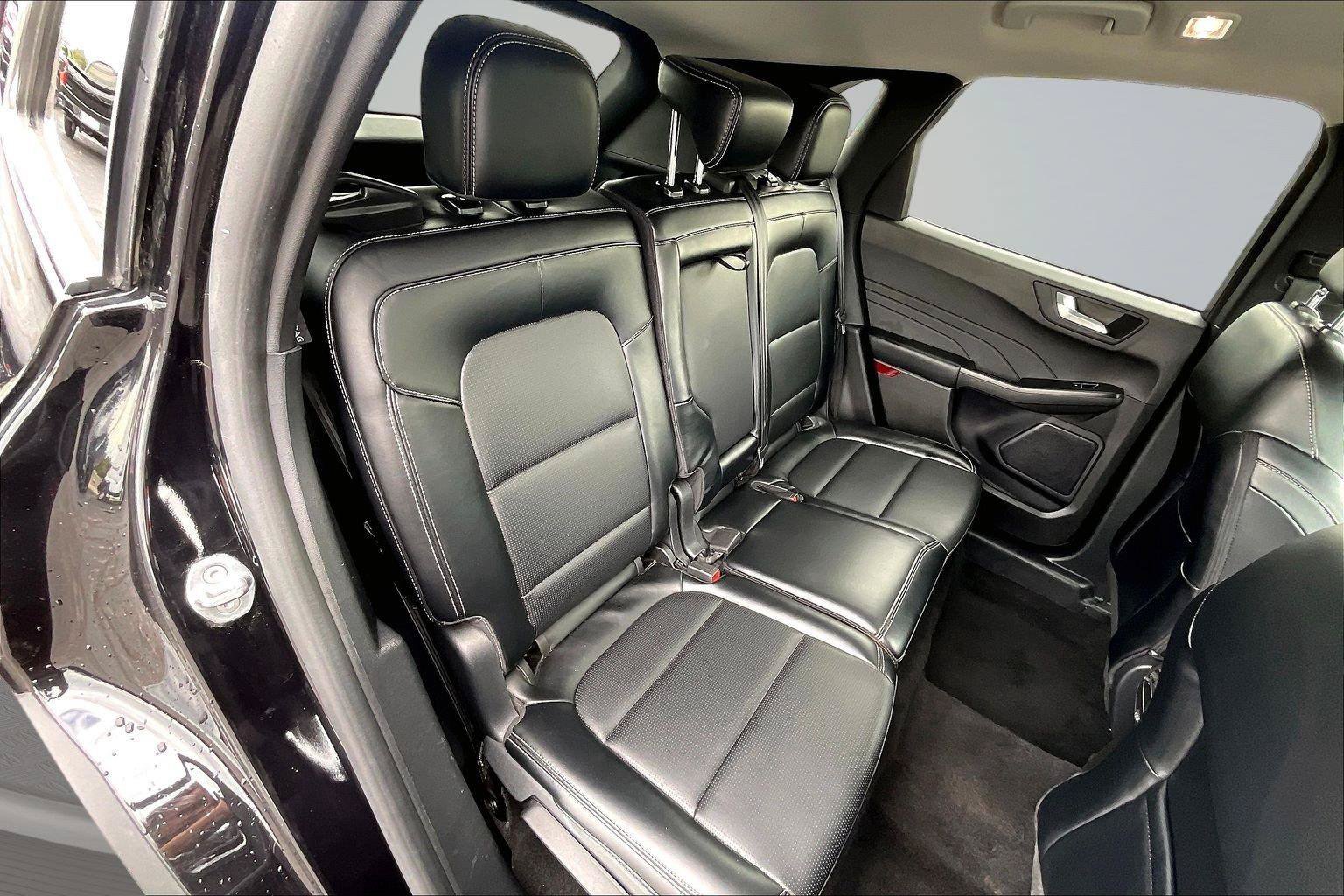 Used 2024 Ford Escape Platinum AWD/4WD image 26