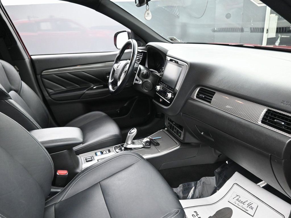 Used 2021 Mitsubishi Outlander SEL image 40