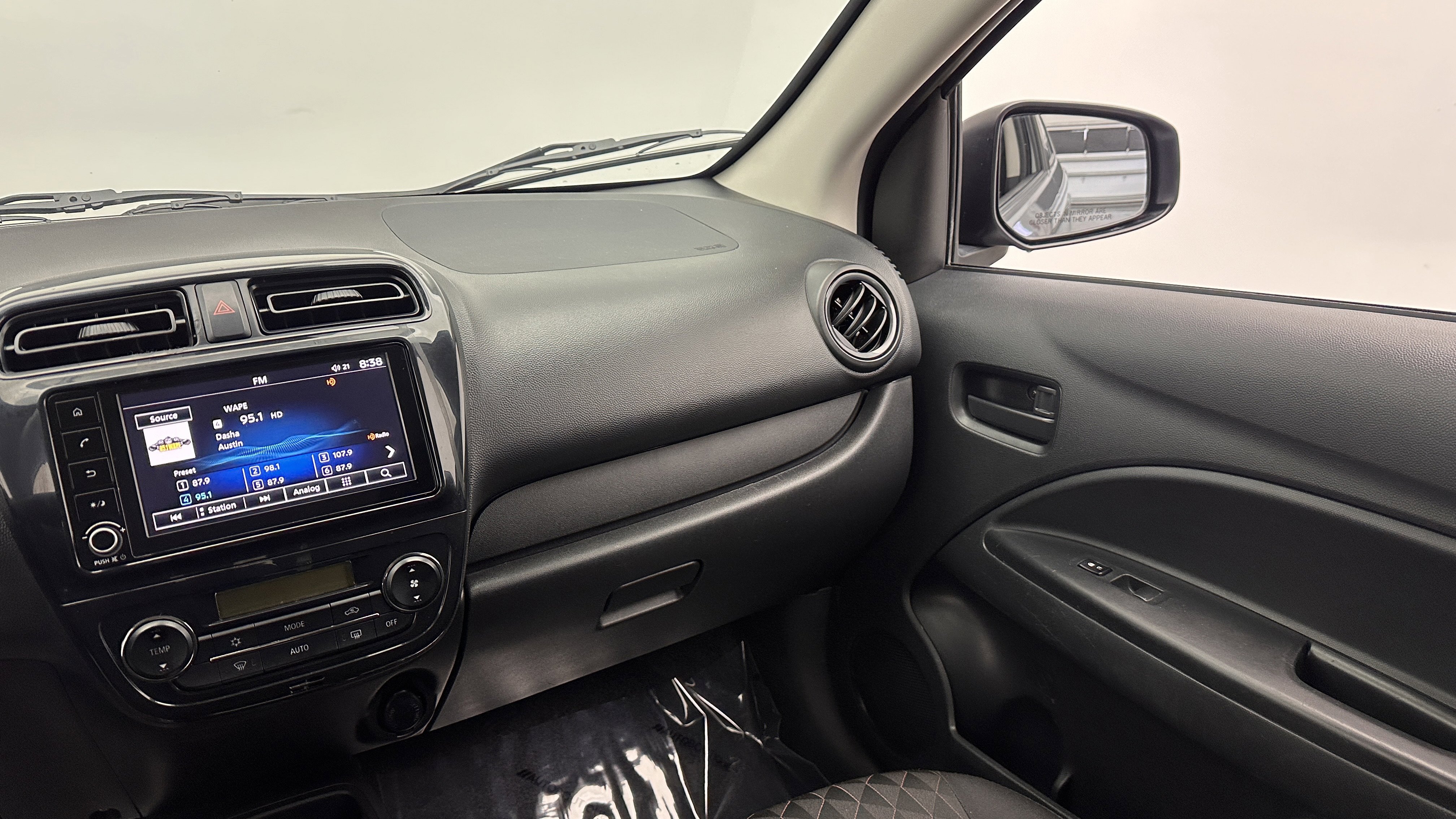 Used 2023 Mitsubishi Mirage ES image 26