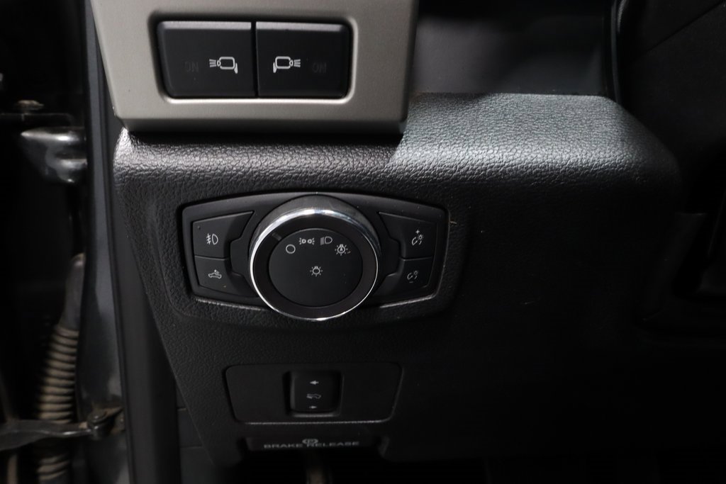 Used 2019 Ford F350 Lariat w/ Lariat Value Package image 27