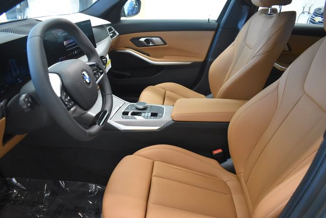 New 2026 BMW 330i xDrive Sedan w/ Convenience Package AWD/4WD image 22