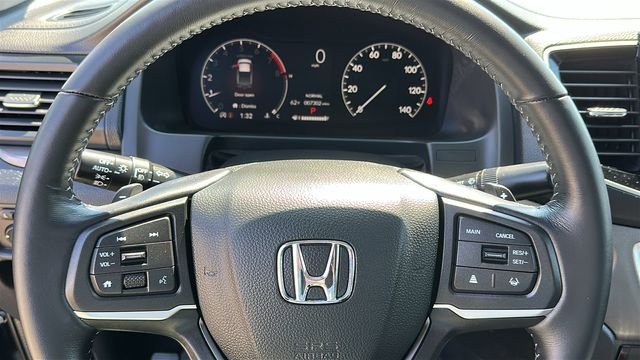 Used 2025 Honda Ridgeline RTL+ image 13
