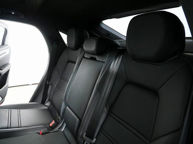 New 2026 Porsche Cayenne GTS image 23