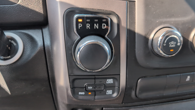 Used 2021 RAM 1500 Classic SLT AWD/4WD image 17