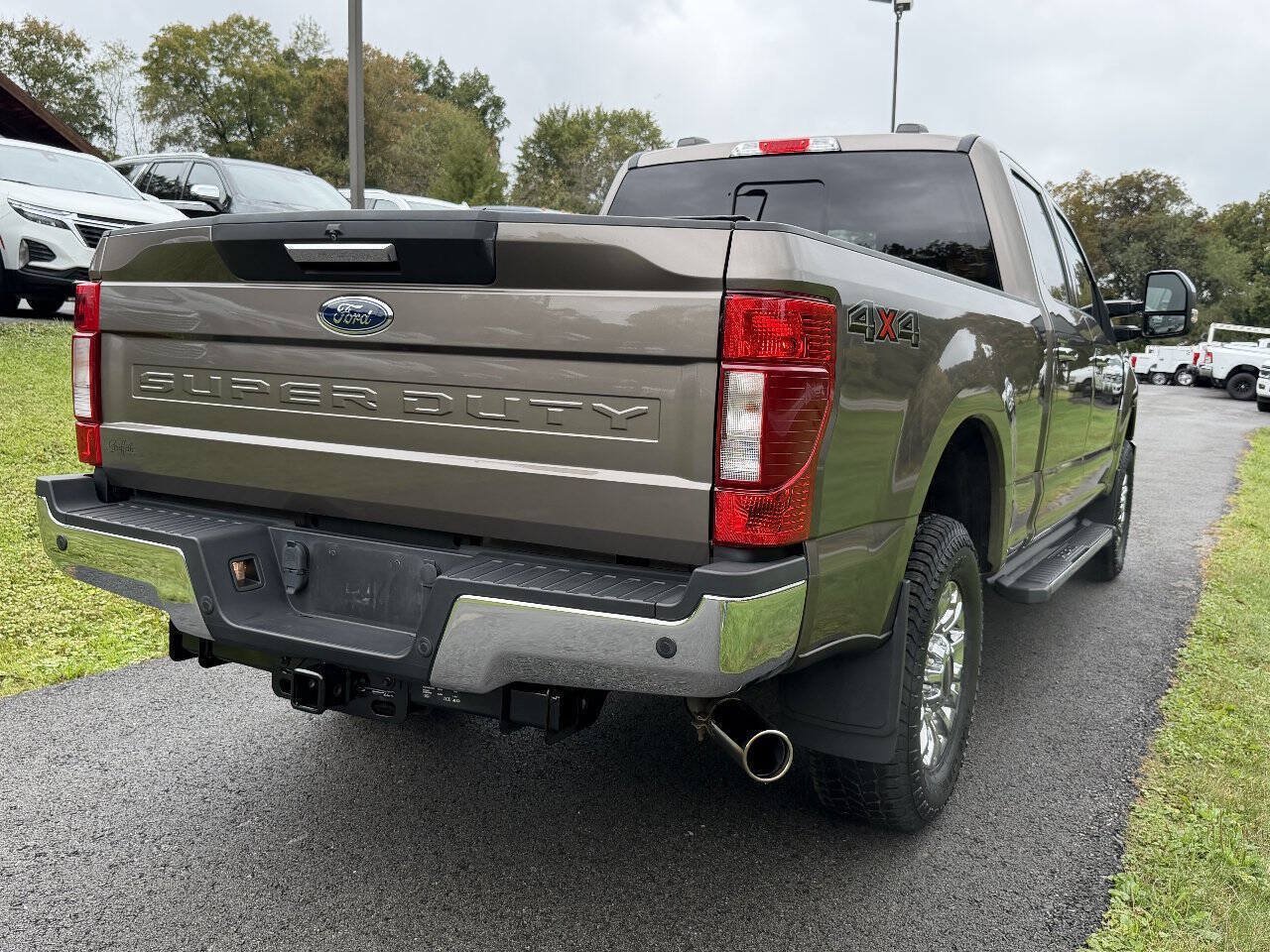 Used 2022 Ford F250 XLT w/ XLT Premium Package AWD/4WD image 6