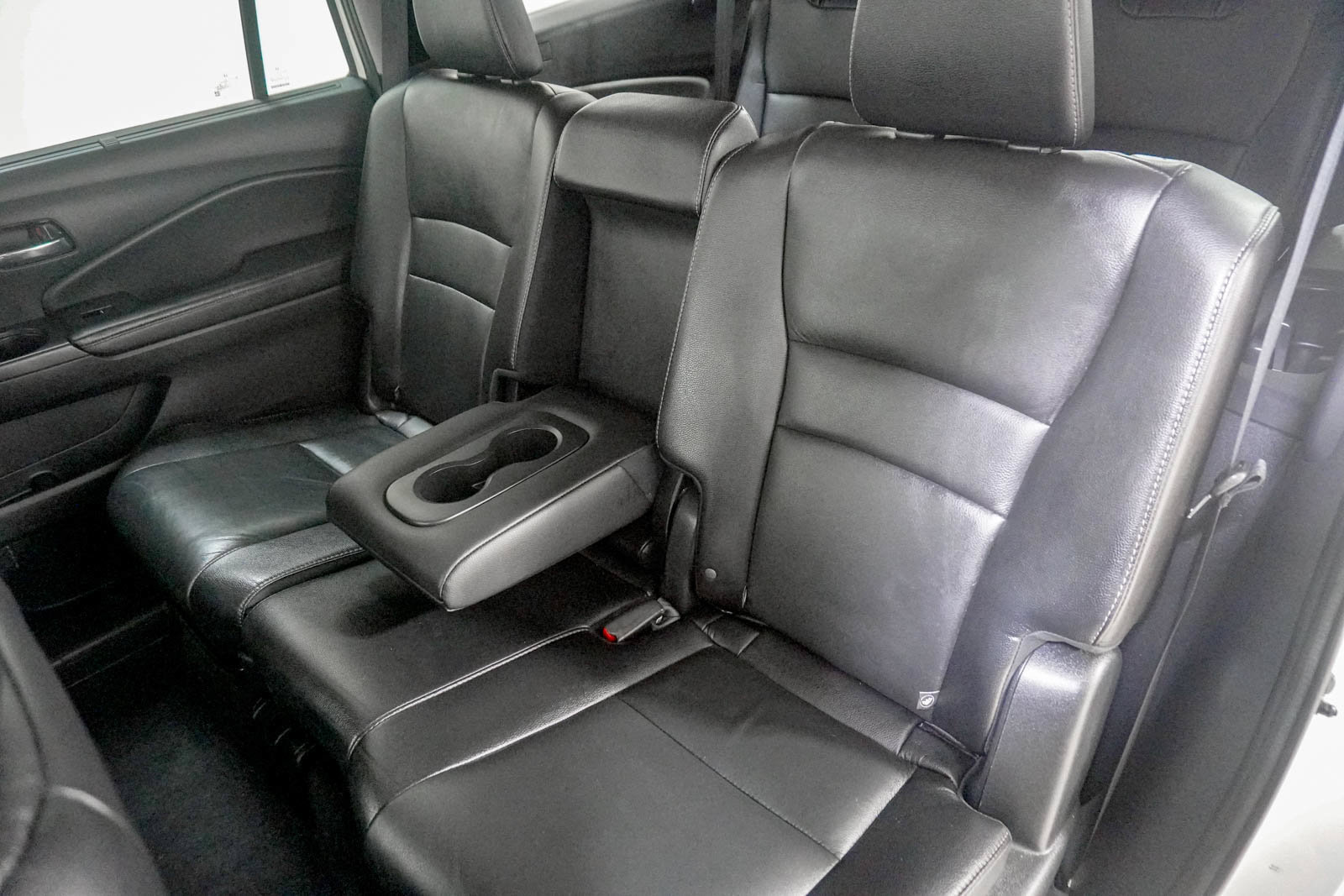 Used 2019 Honda Pilot Touring image 38