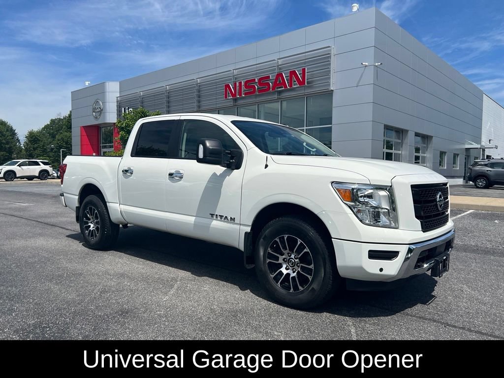 Used 2021 Nissan Titan SV w/ SV Convenience Package AWD/4WD image 19